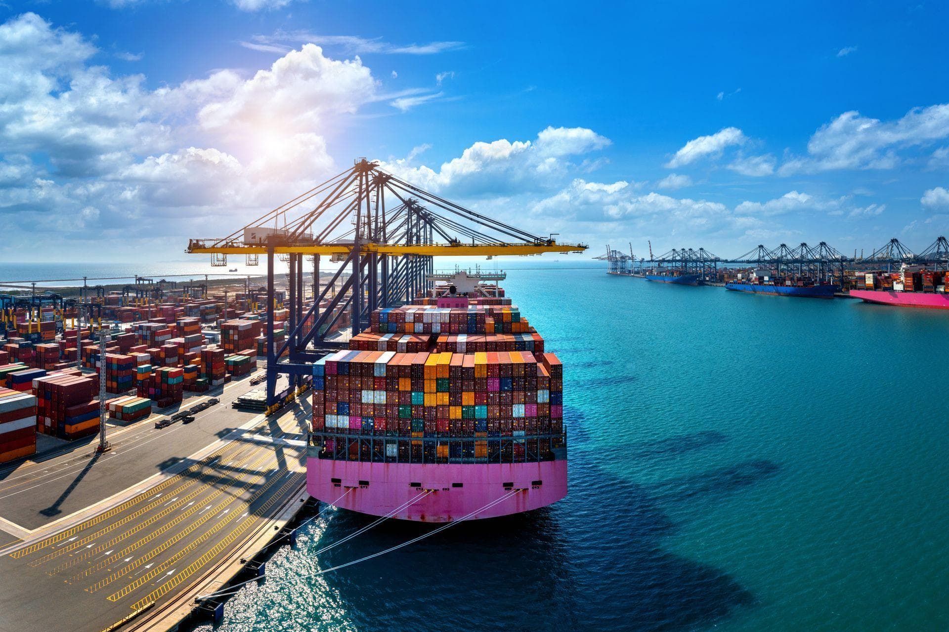 Container cargo shipping and international freight operations